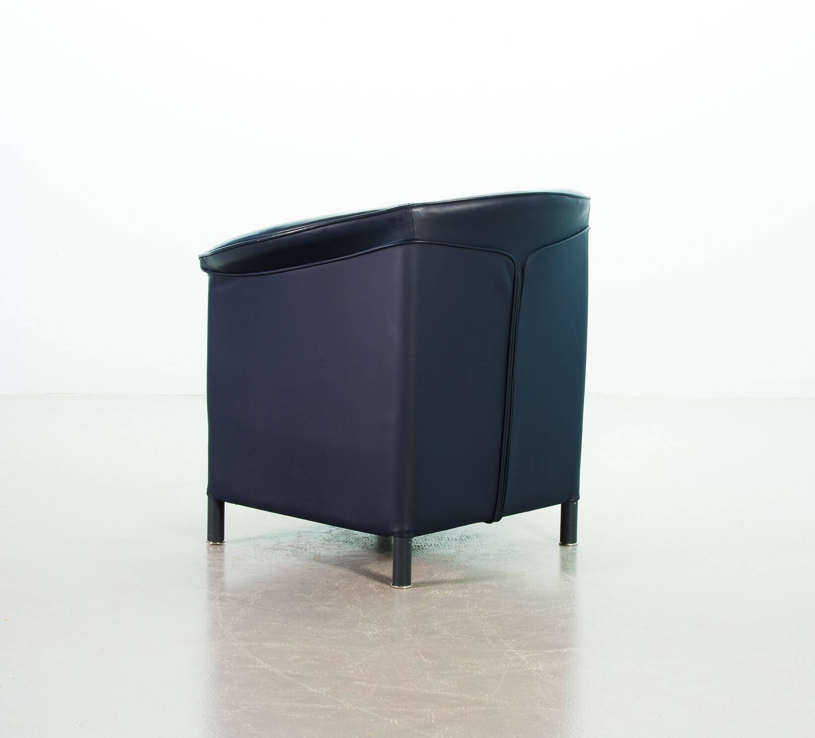 Wittmann Petrol Soft Leather Club Chair Model Aura  Designed by Paolo Piva