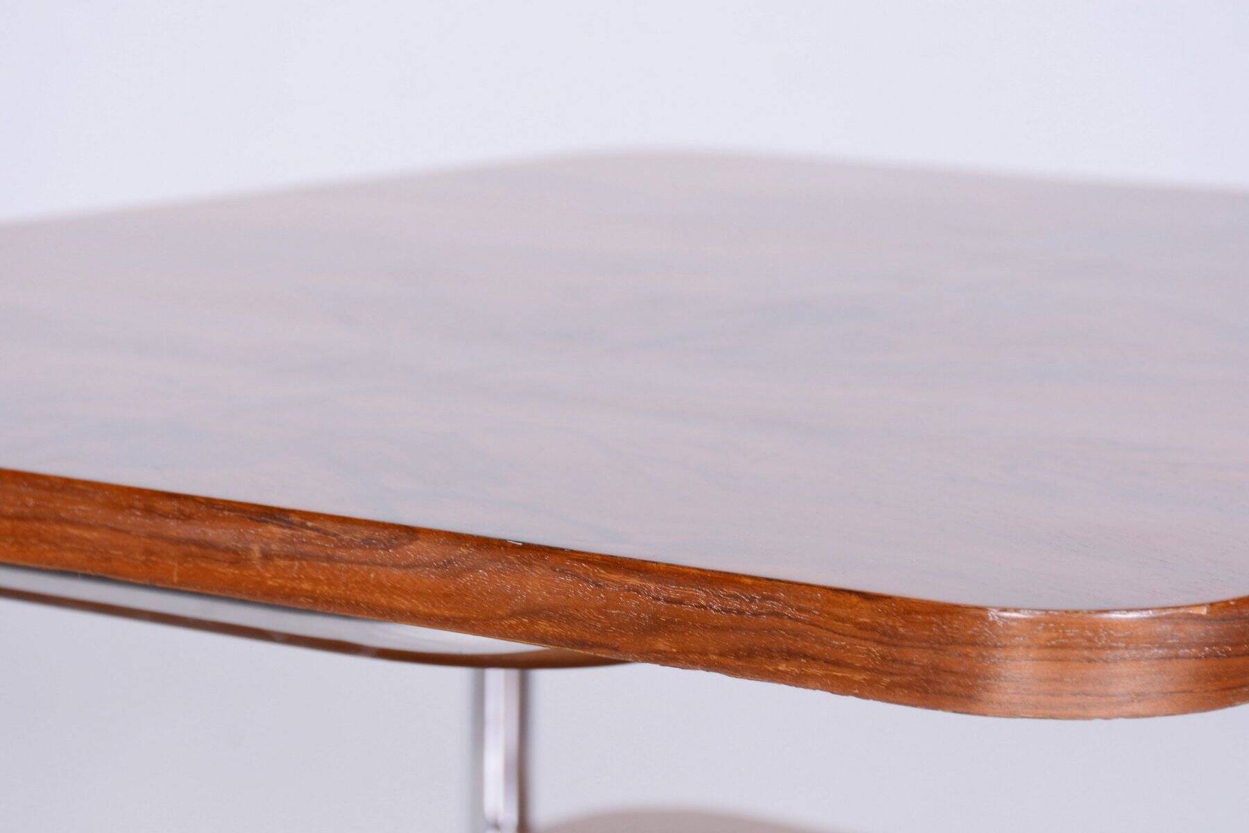 Bauhaus Side Table in Caucasian Walnut and Chrome-Plated Steel, 1930s