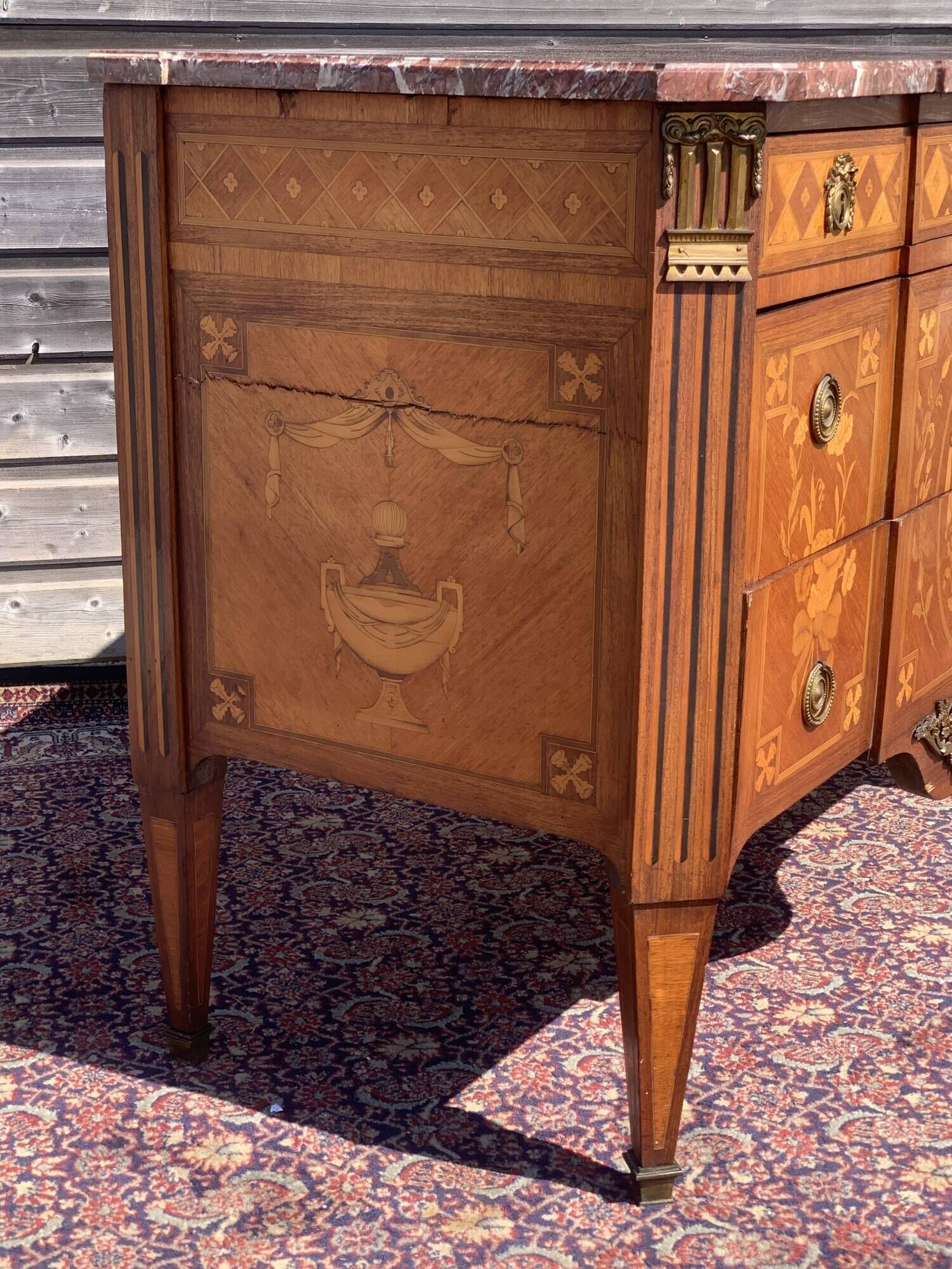 Louis XVl dresser