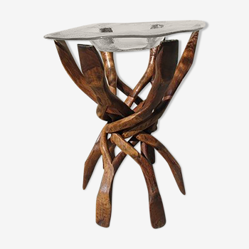 Table d'appoint pied six branches entrecoisées et plateau verre