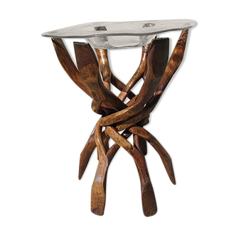 Table d'appoint pied six branches entrecoisées et plateau verre