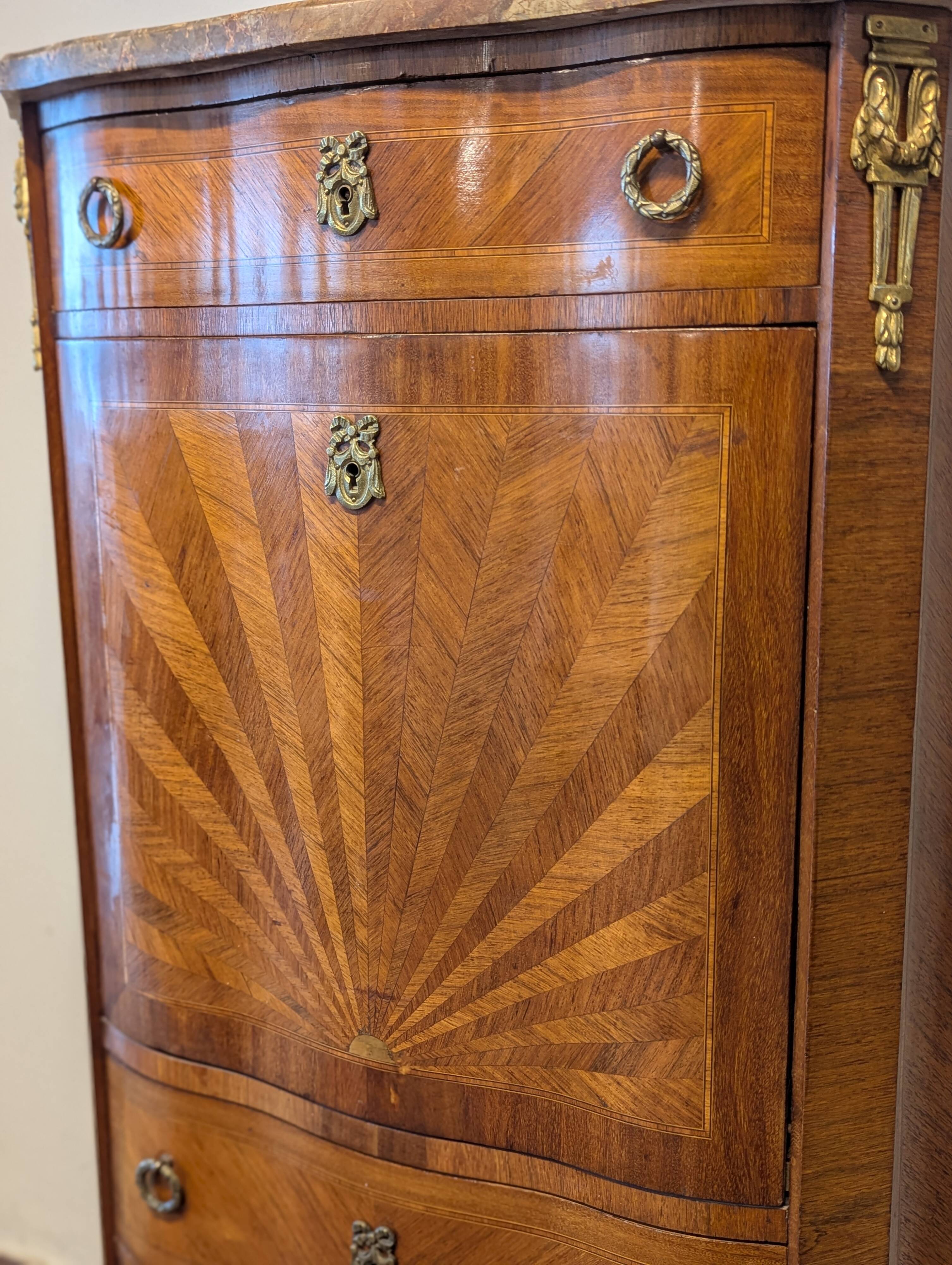 Secretaire style Louis XV en marqueterie