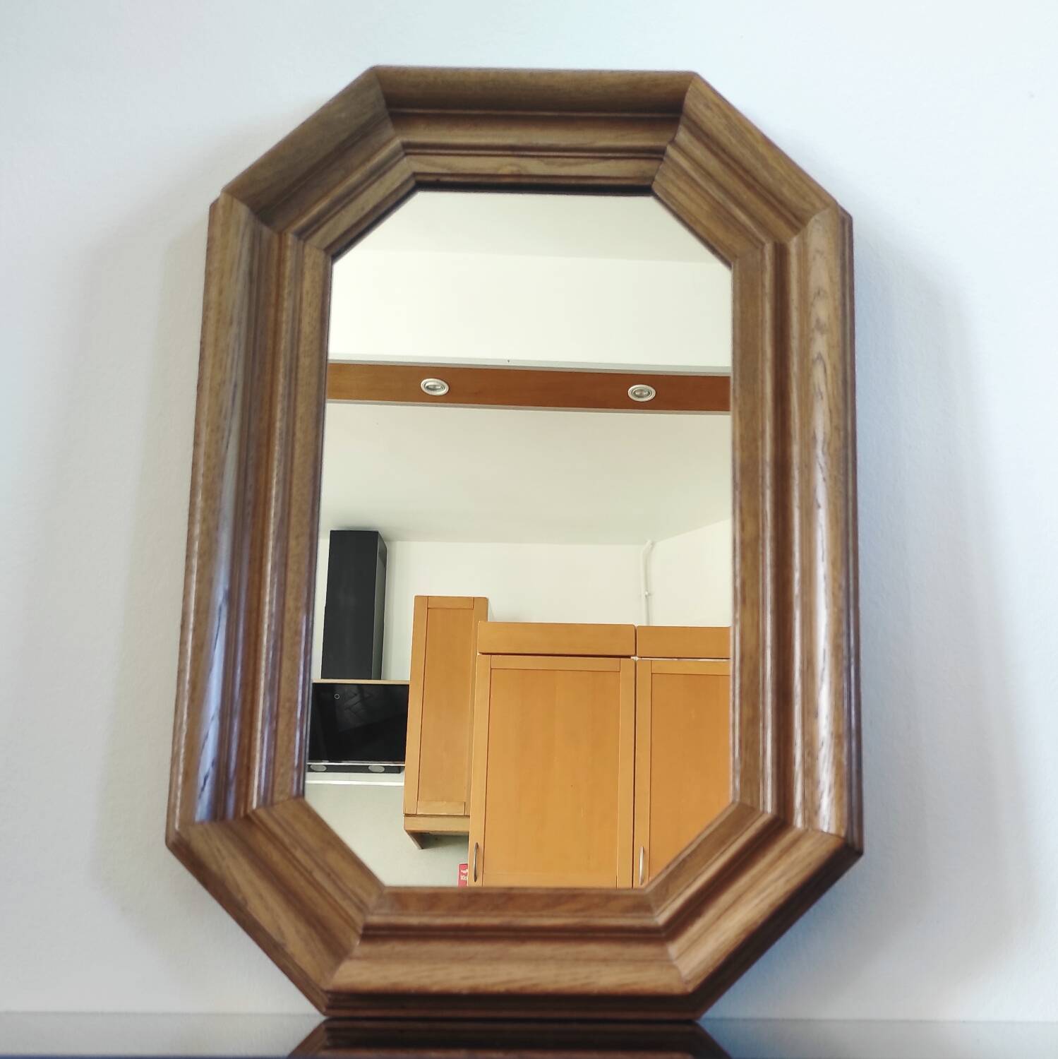Vintage octagonal mirror in moulded oak – Belgium, circa 1970/1980