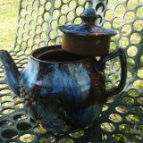 Pourer pottery varnished