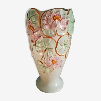 Slip vase