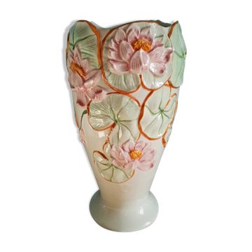 Slip vase