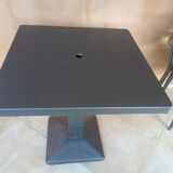Ensemble table et 4 fauteuils bistrot jardin Tolix Xavier Pauchard  années 1950