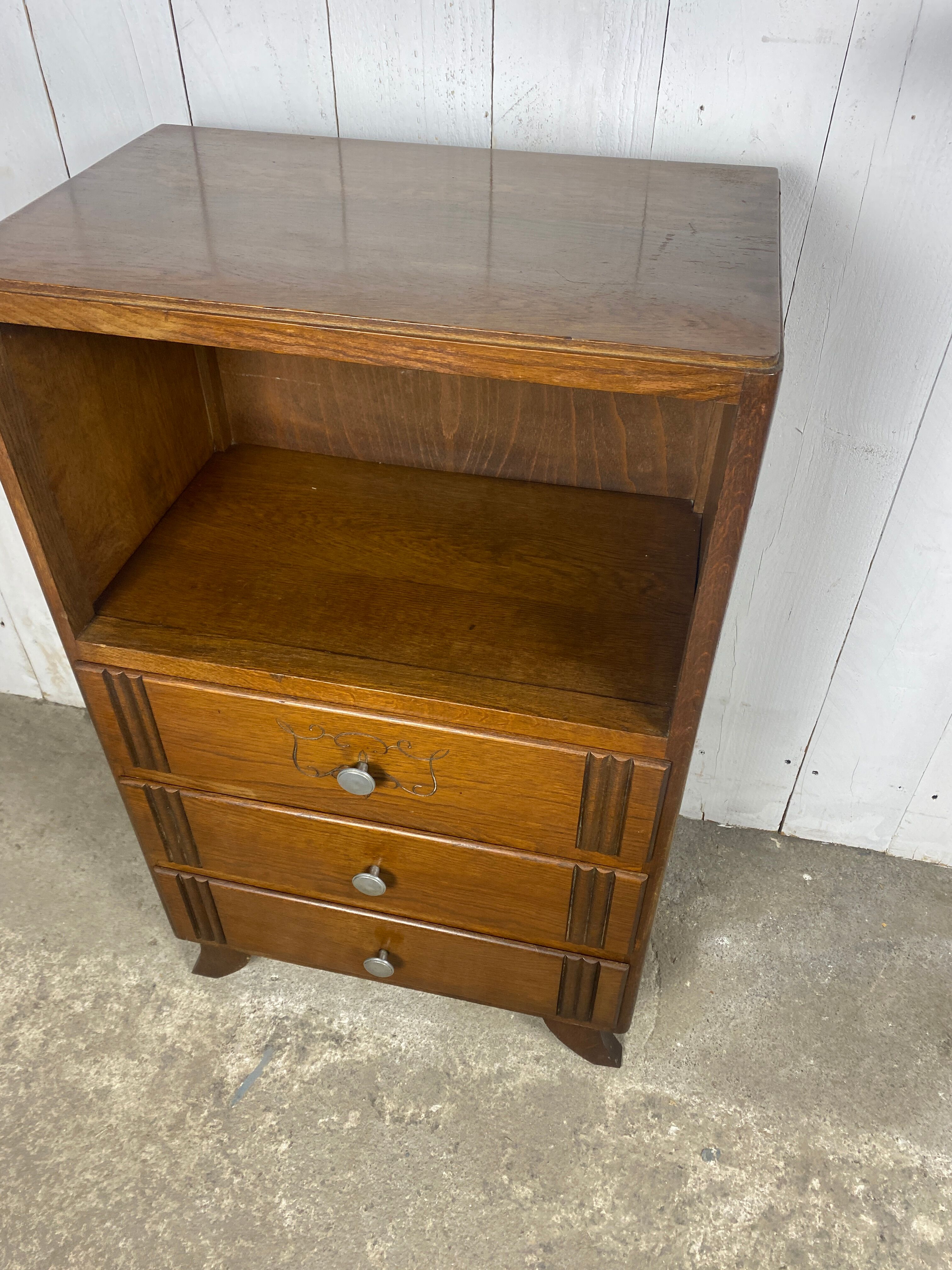 Commode art deco
