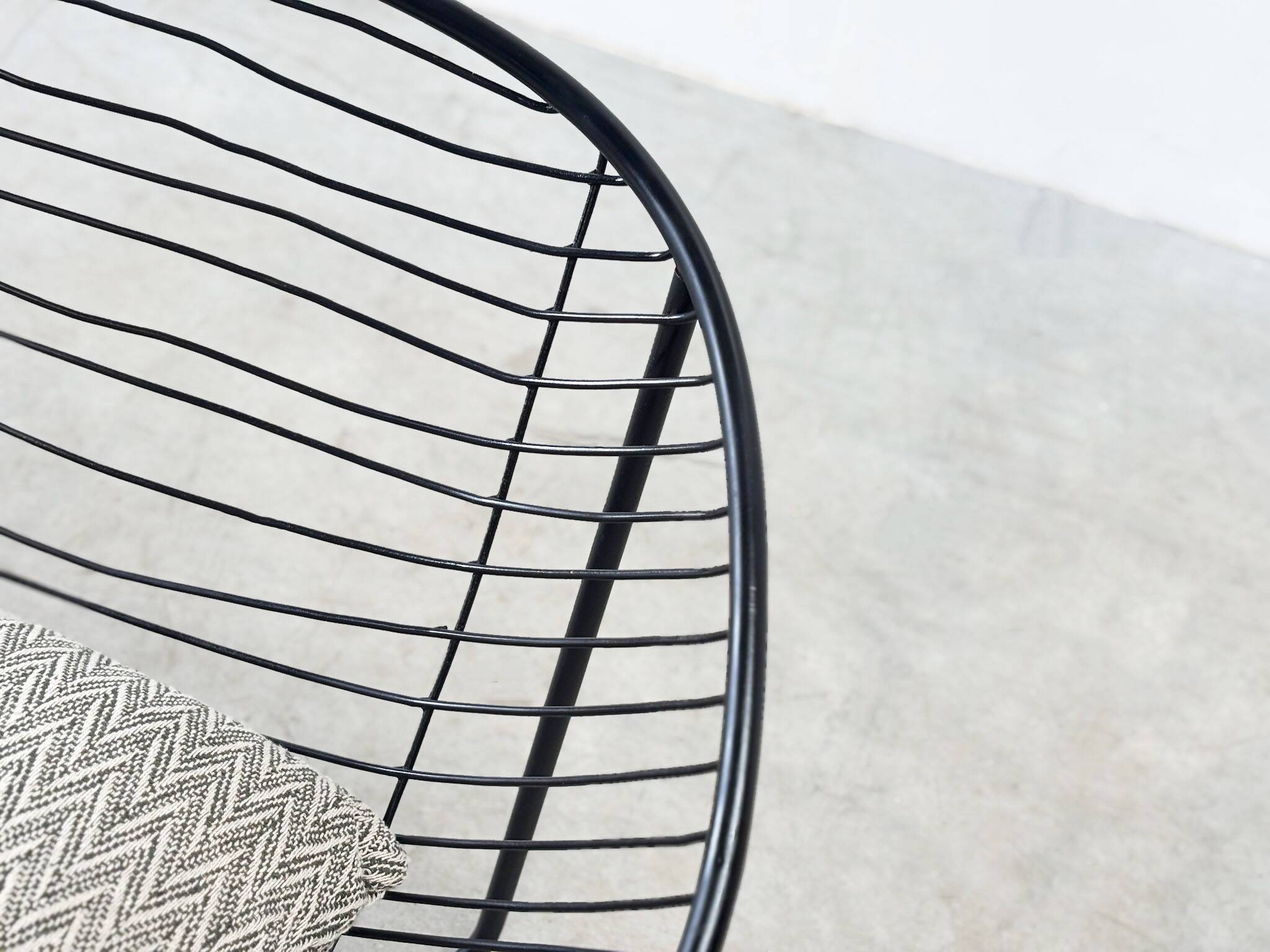 Ensemble de deux chaises longues des années 1950 par Jean Louis Bonnant