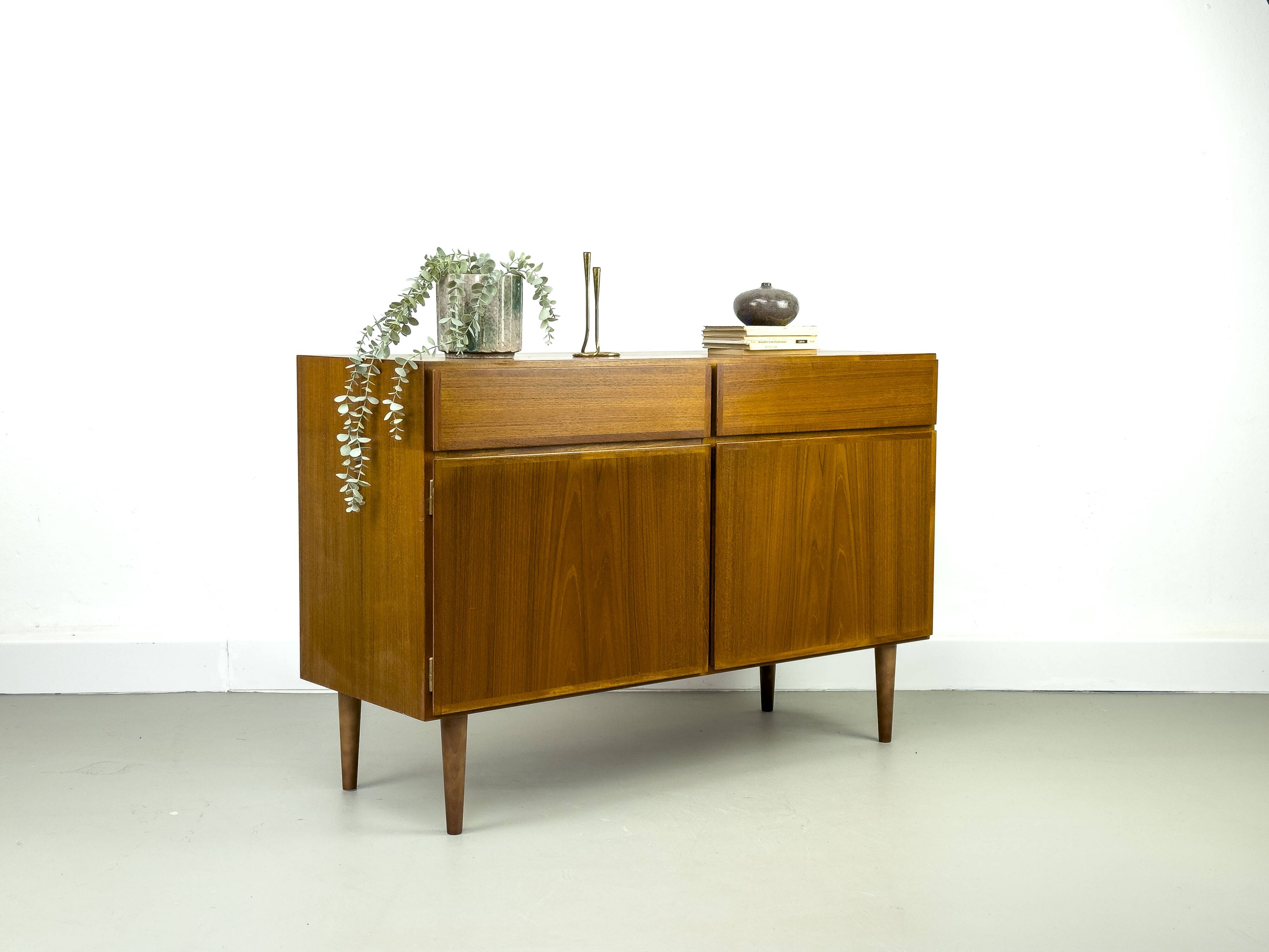 Buffet danois en teck avec tiroirs d'Omann Jun, 1970s