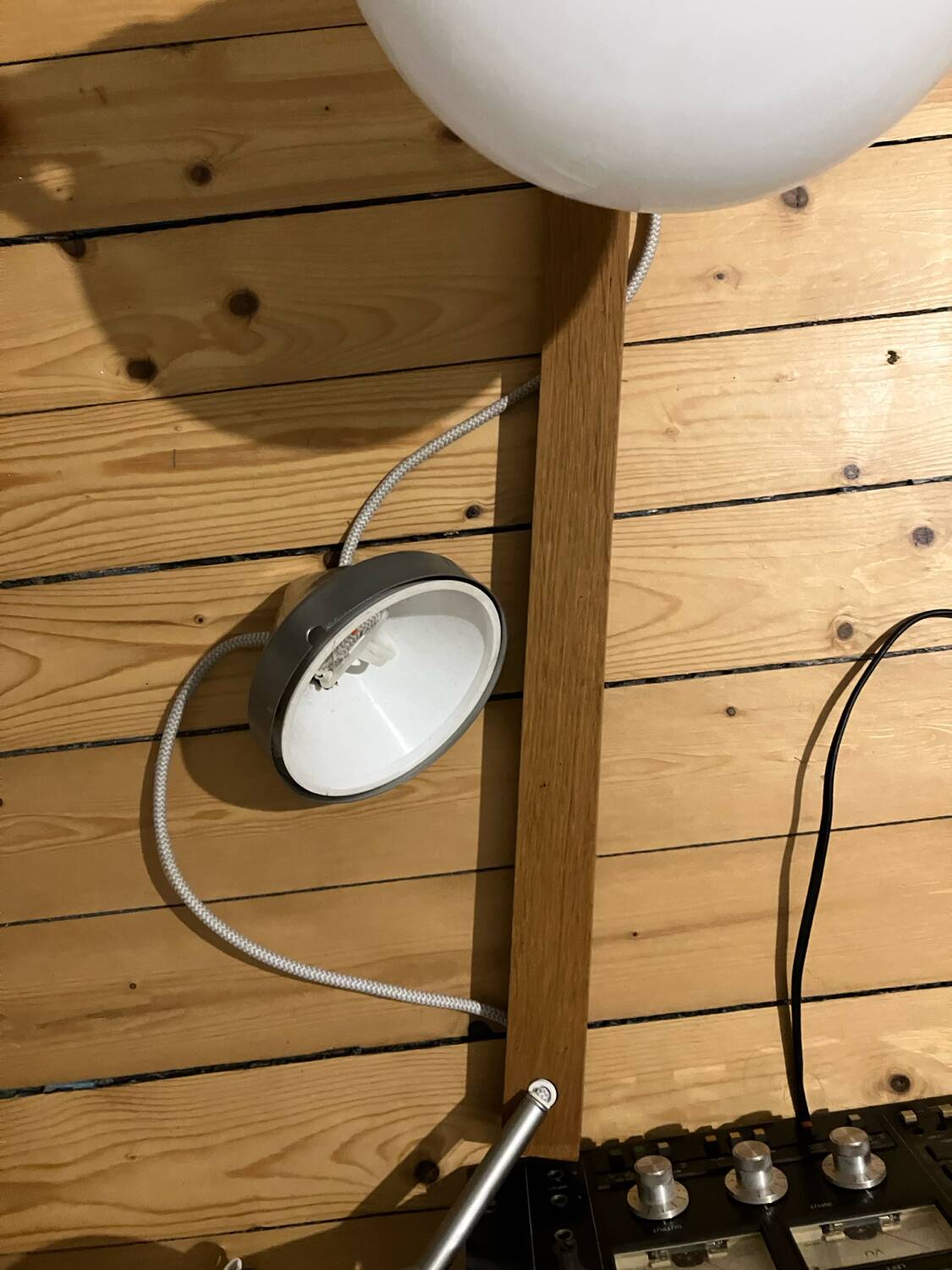 IKEA vintage suspension