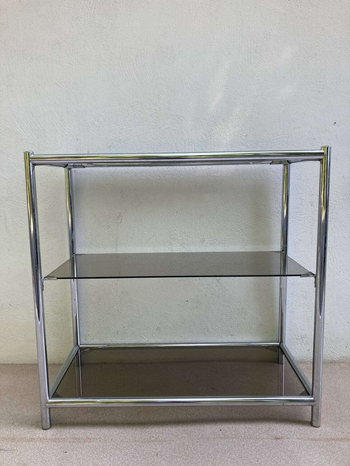 Étagère console chromée verre fumé années 70