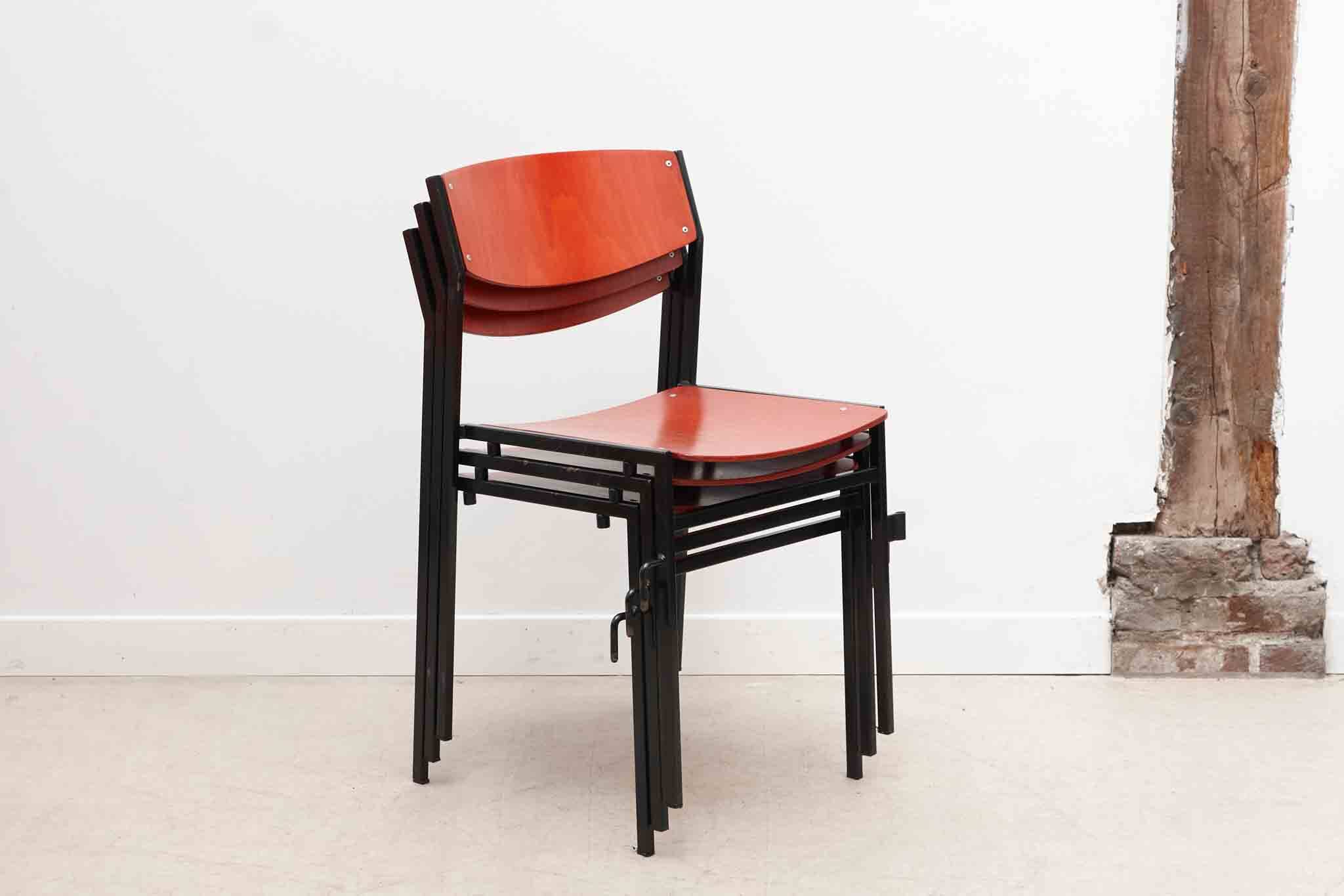 Gijs van der Sluis chairs red