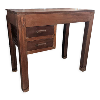 Bureau vintage en bois avec tiroirs