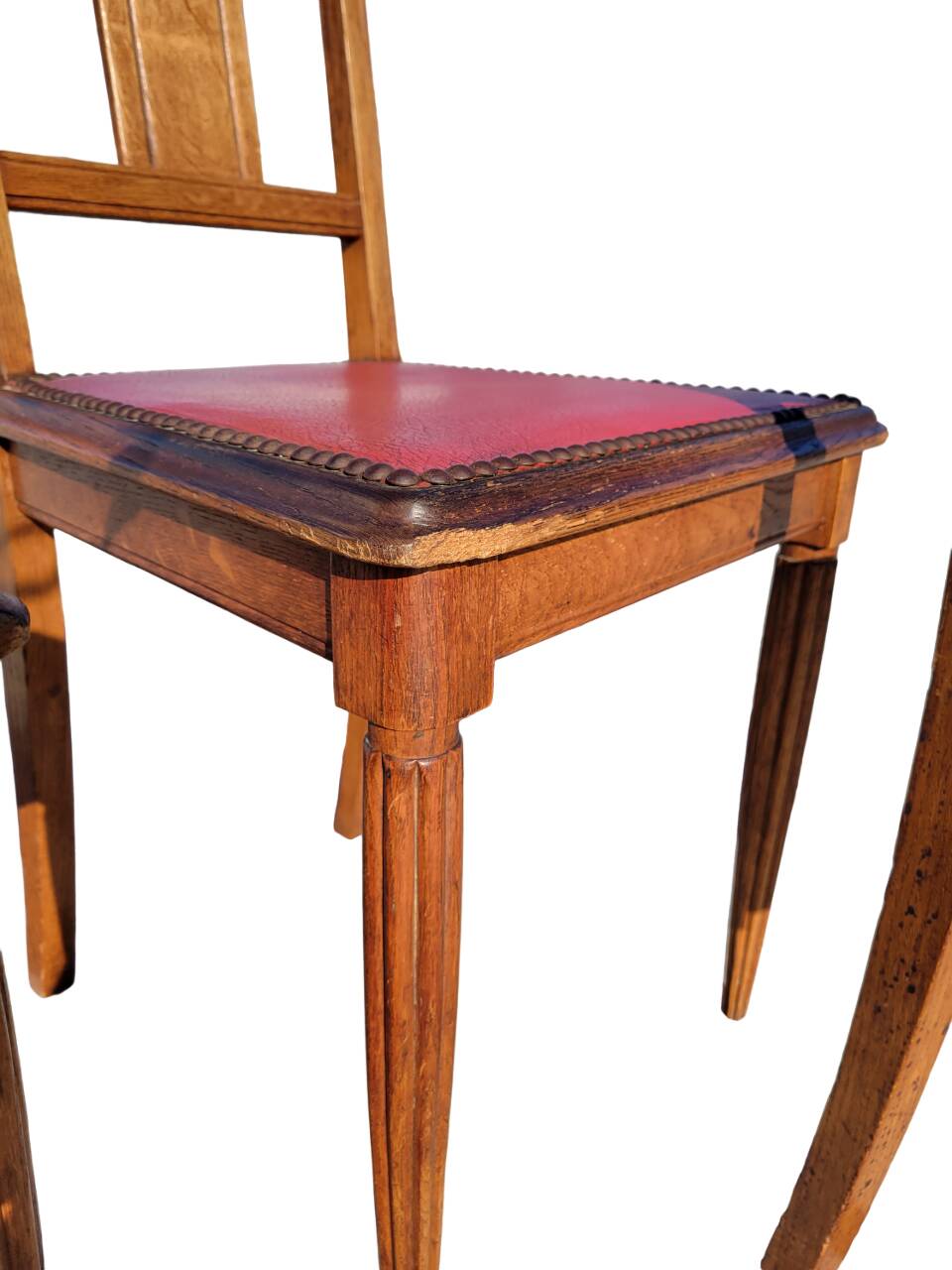 Set of 4 Art Deco Chairs in wood and red imitation leather