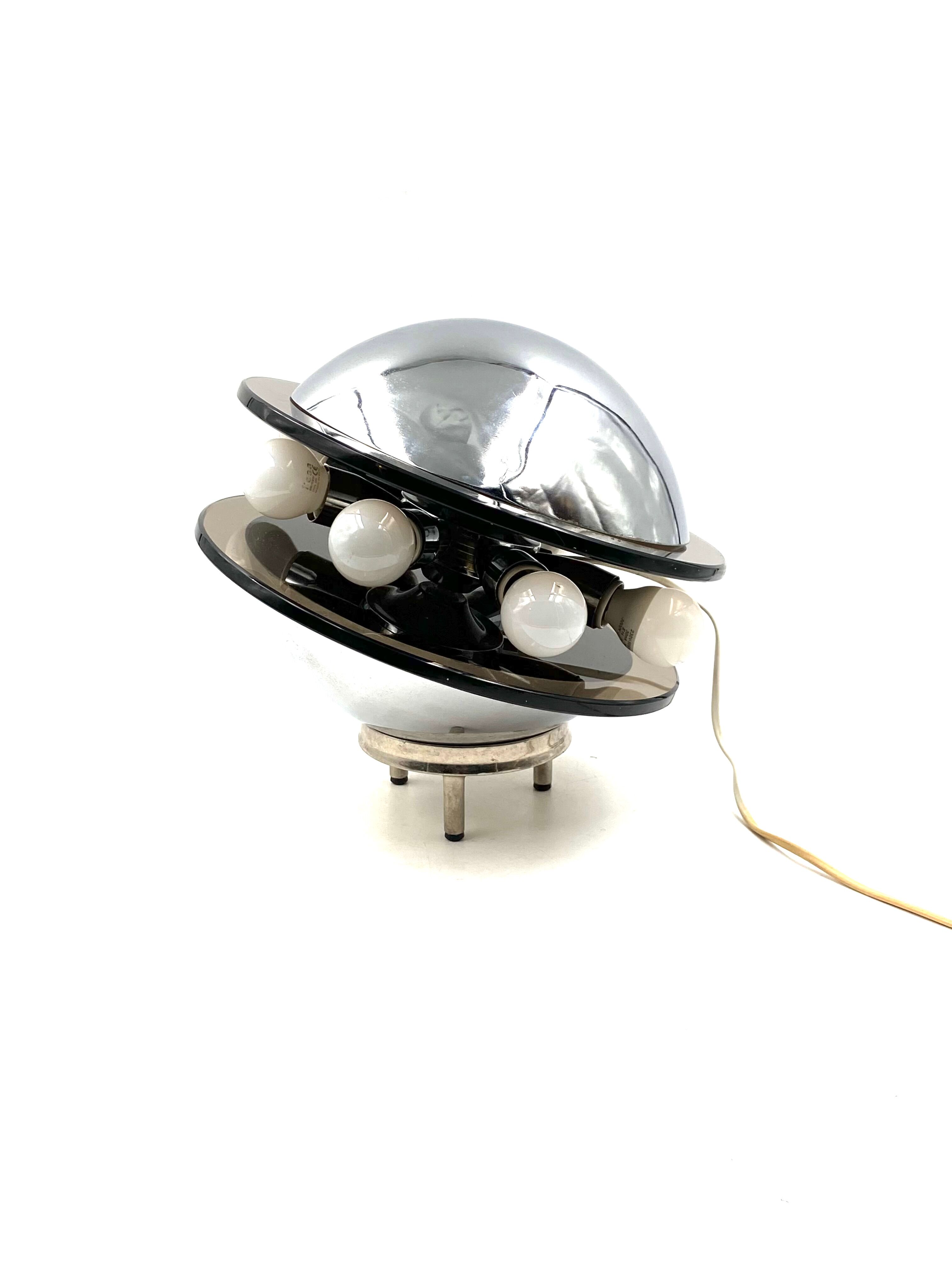 Space age flying saucer Ufo table lamp, Italy 1970s