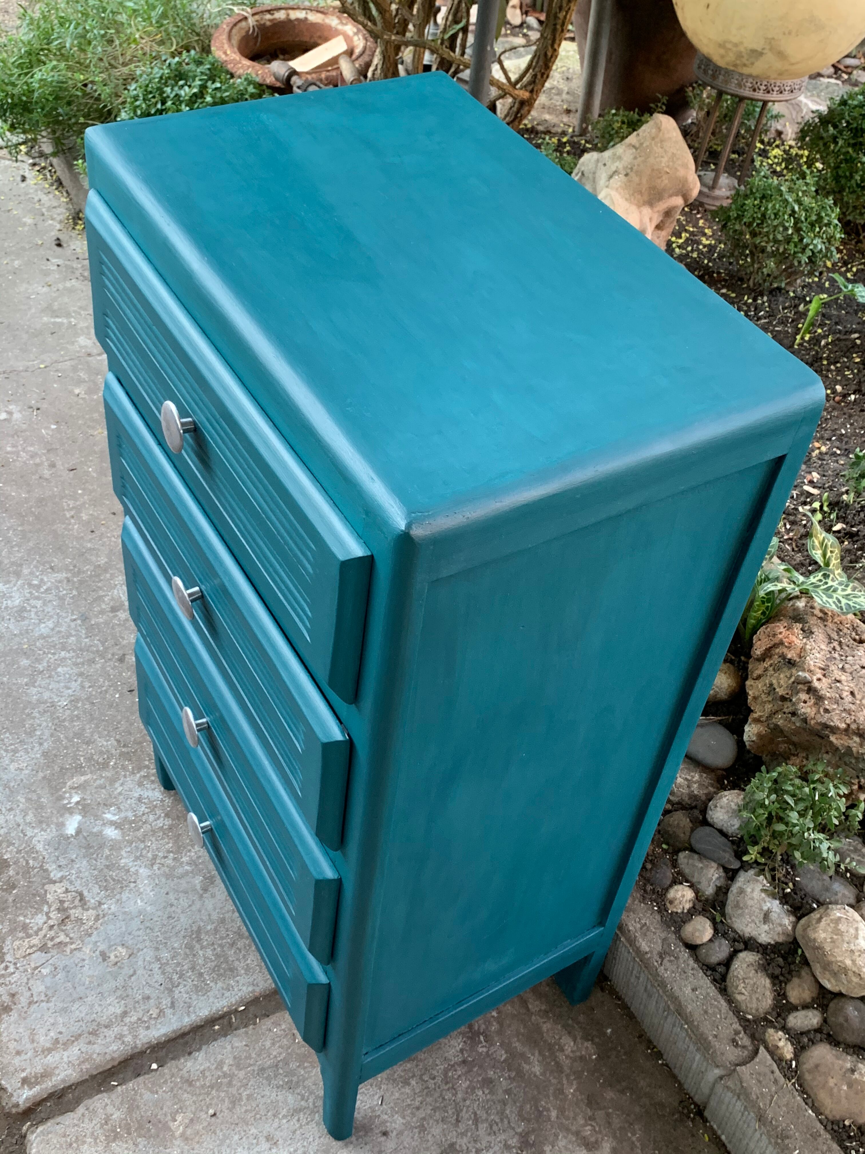 Art Deco chest of drawers