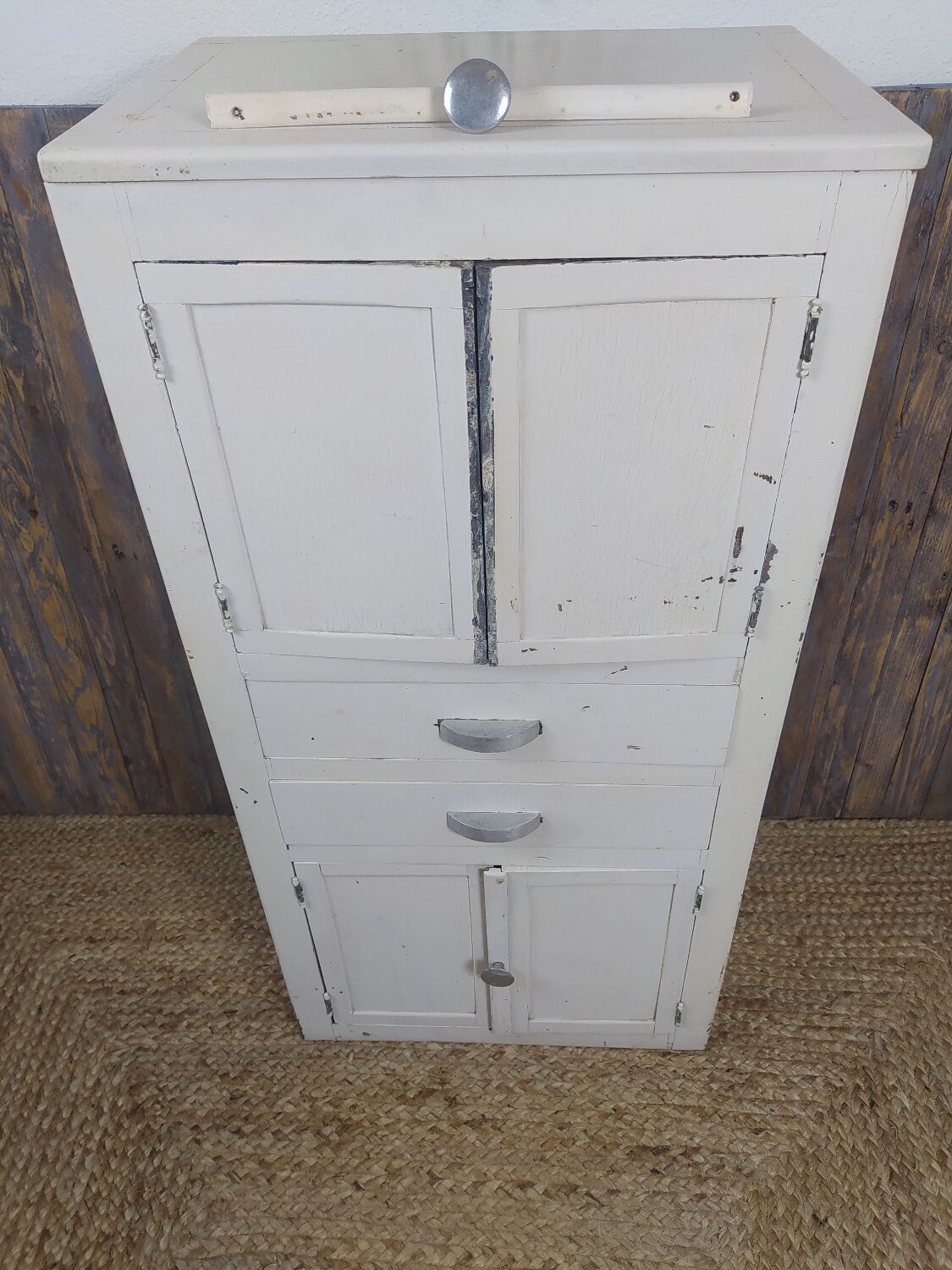 Armoire de rangement