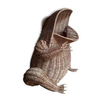 Frog in rattan magazine holder