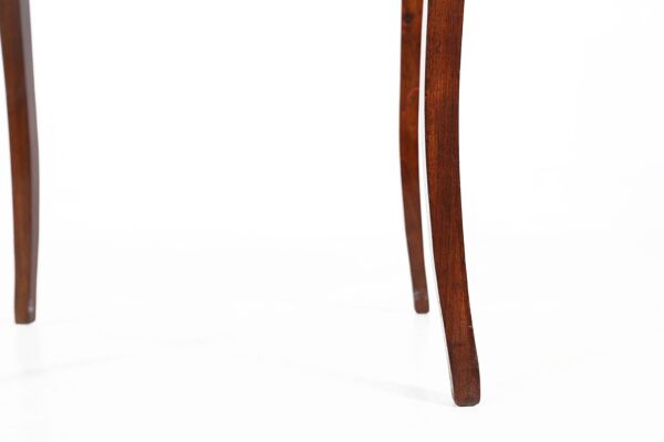 Table de chevet ou petite armoire de style Napoléon III, France, XXe siècle