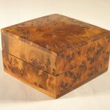 Cedar magnifying glass box 6.5 x 6.5 cm