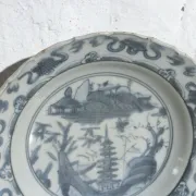 Chinese Swatow dish with pagoda landscape – late Ming, ca. 1600