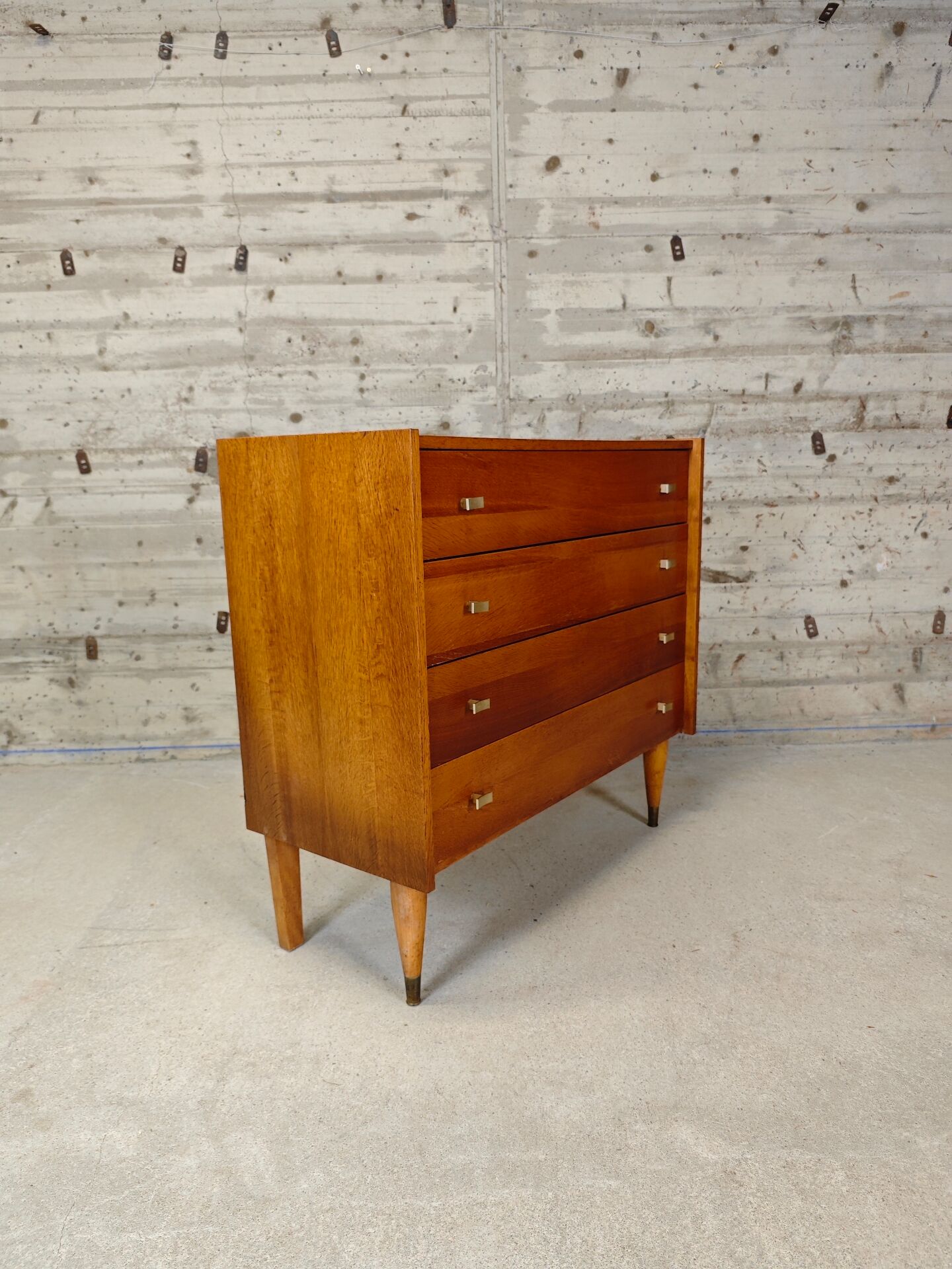 Commode vintage