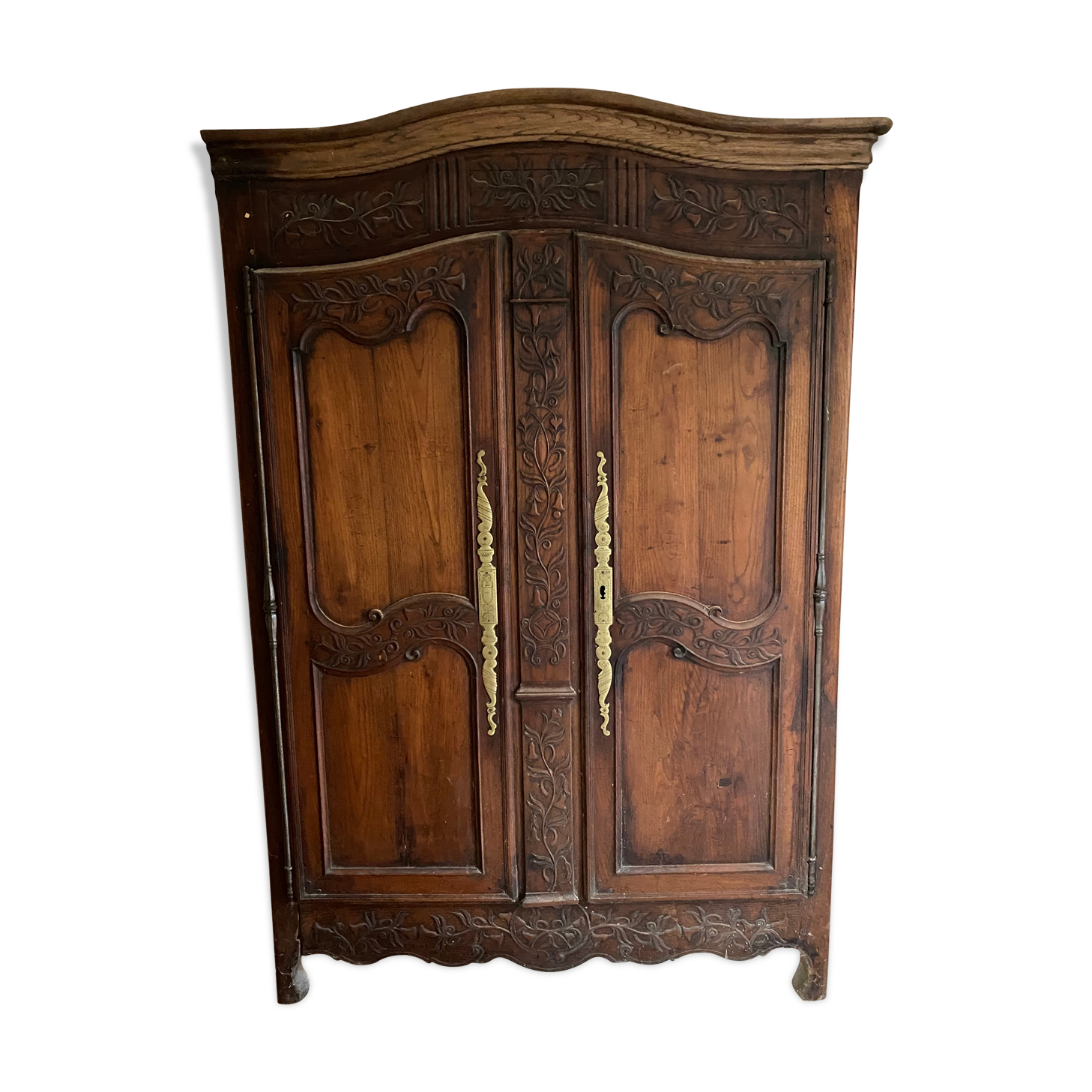 Cupboard door pairs