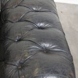 Canapé Chesterfield 2,5 places en cuir de vache noir de style anglais classique