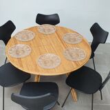 Table à manger en rotin des années 60
