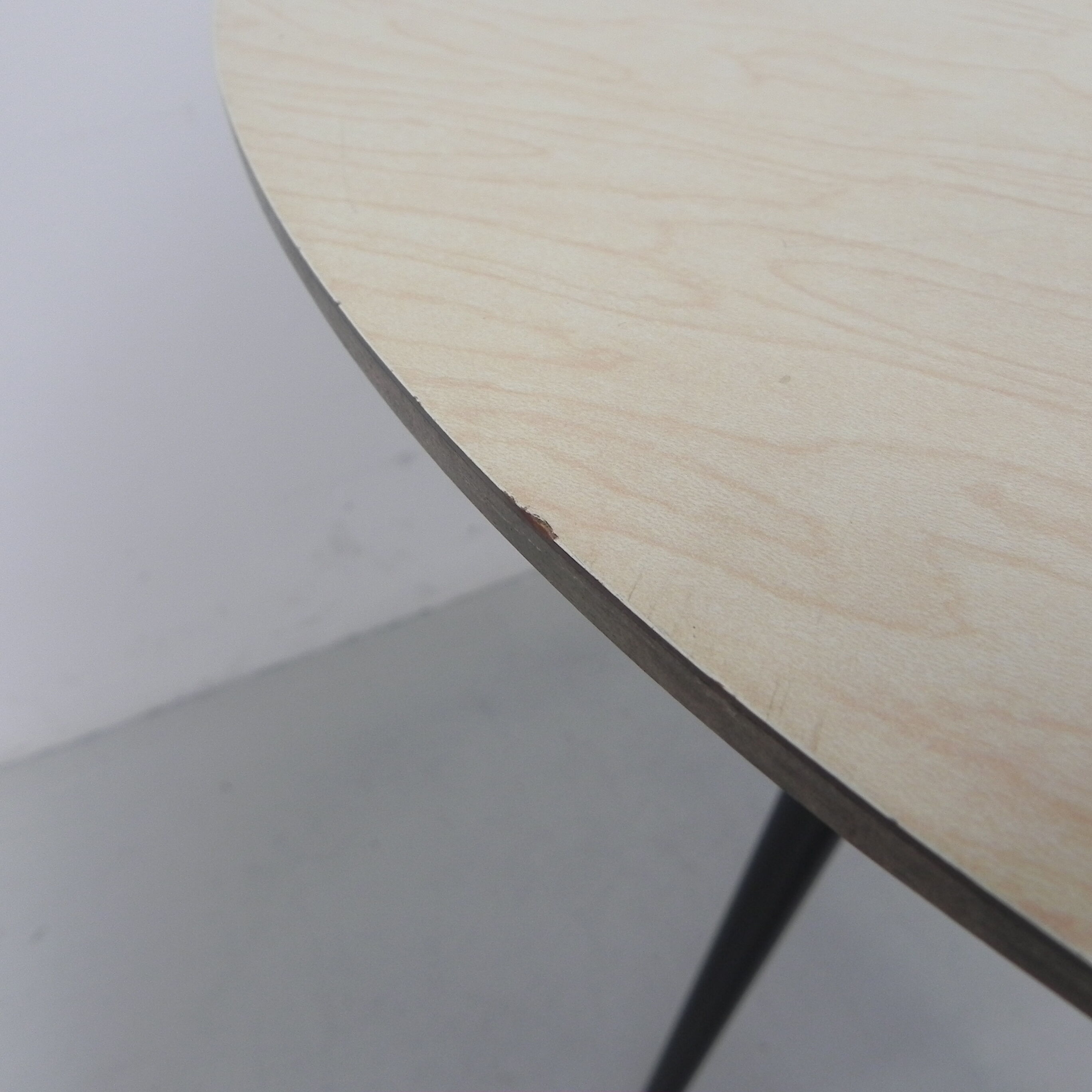 Vintage coffee table with round formica top