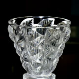 Vase « Moissac » en verre moulé-pressé par René Lalique