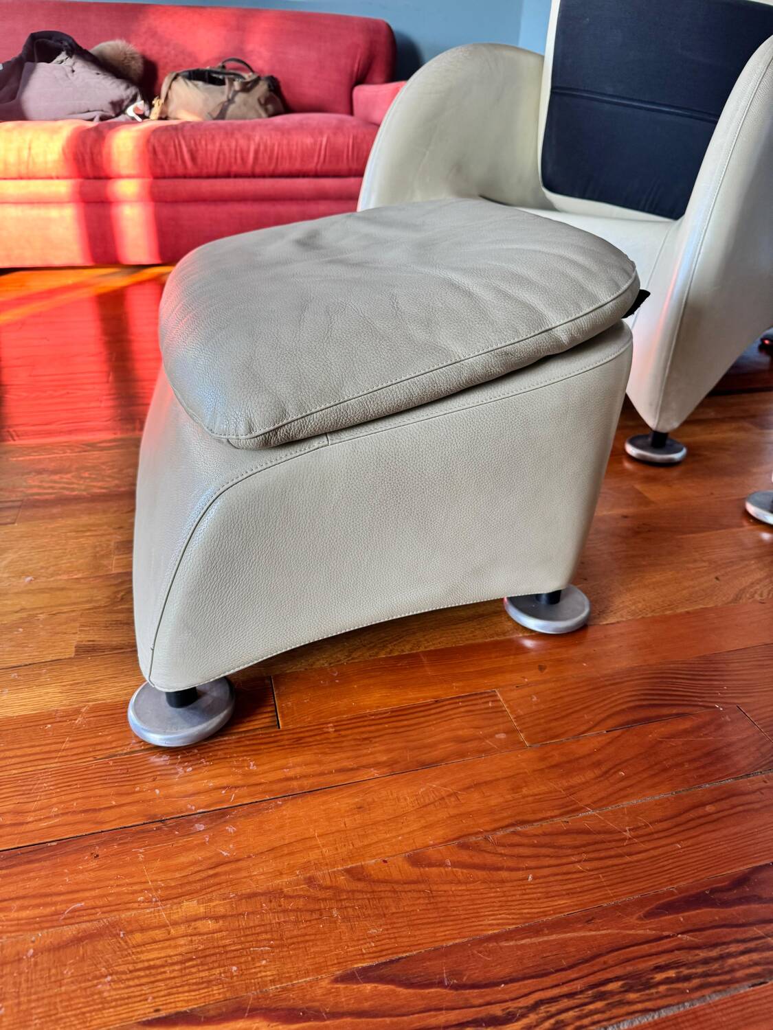 "Loge" armchairs & ottoman by Gérard Van den Berg for Montis, 1980s