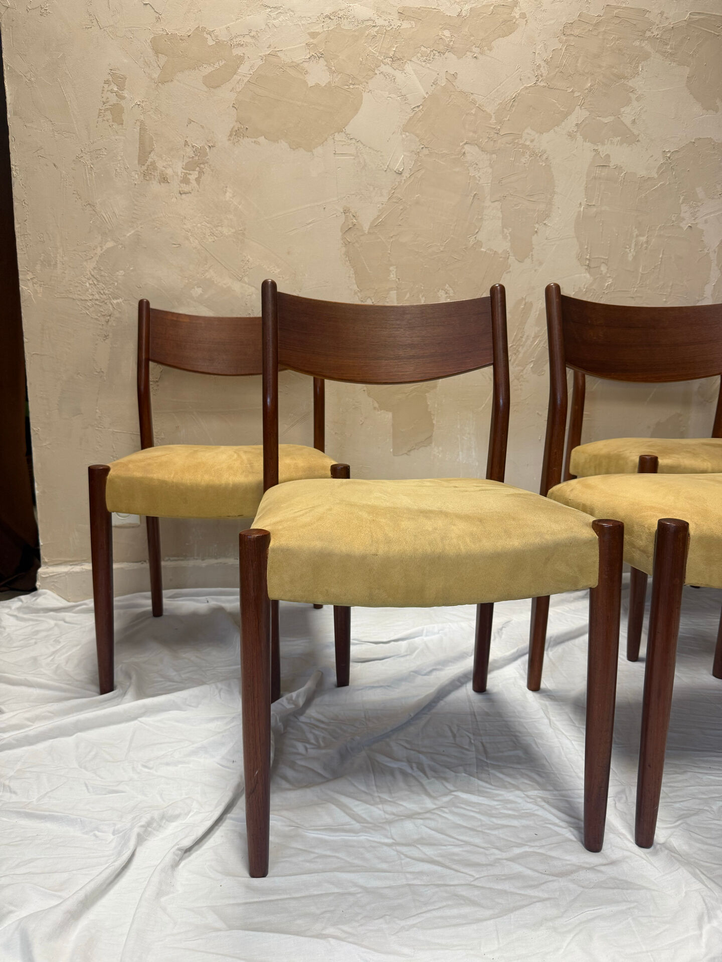 Chaises scandinaves en teck 1970