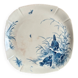 Square flat dish on pedestal Gien in blue ironstone, service "Birds" around 1870.