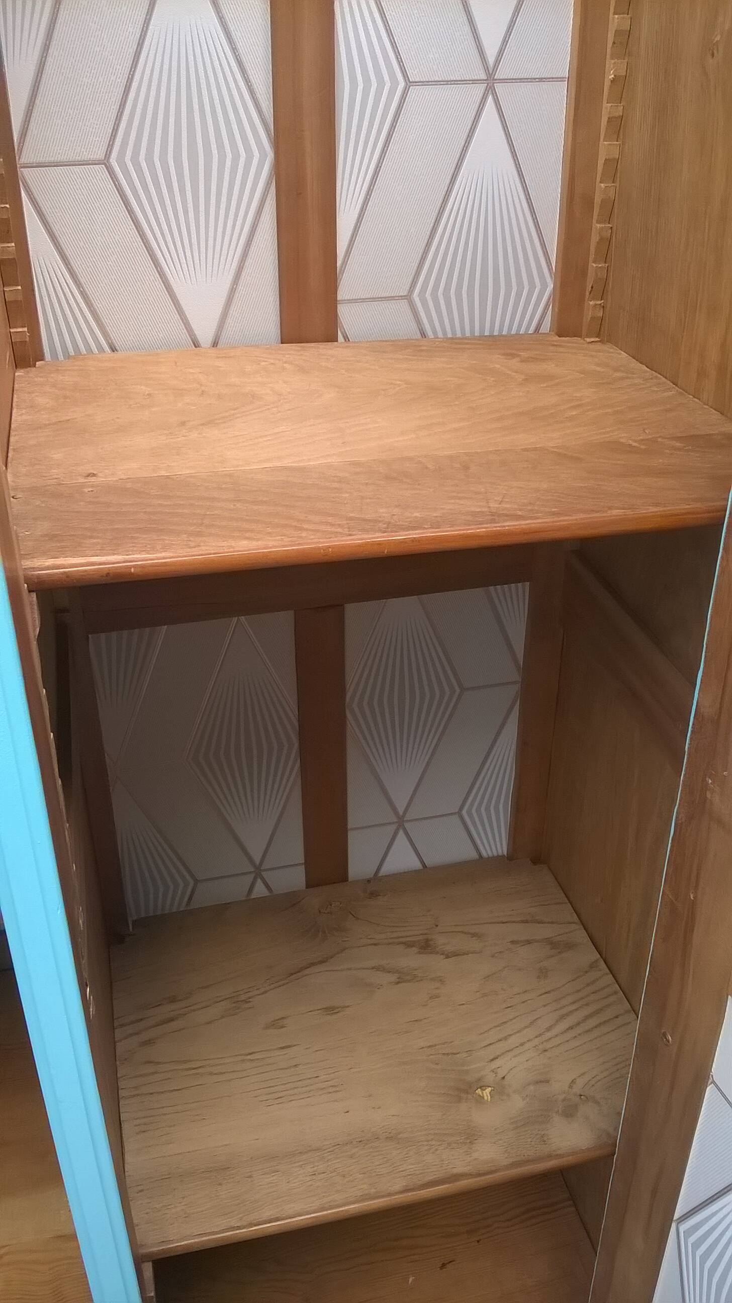 Parisian hotel wardrobe from the 1930s