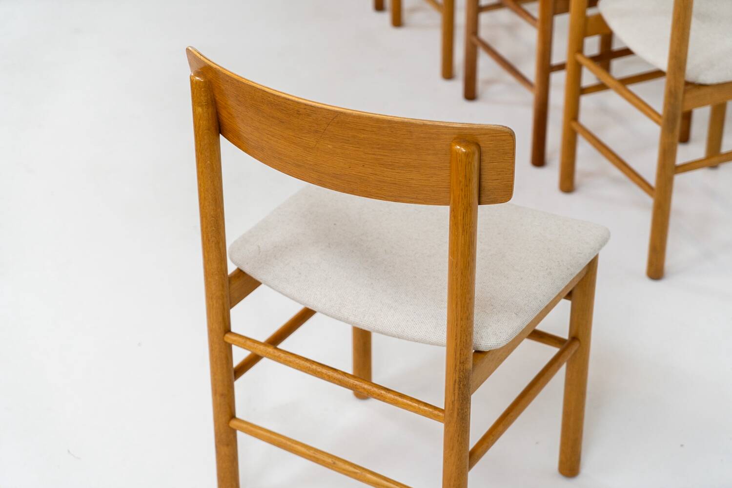 6x Farstrup Model 250 chairs