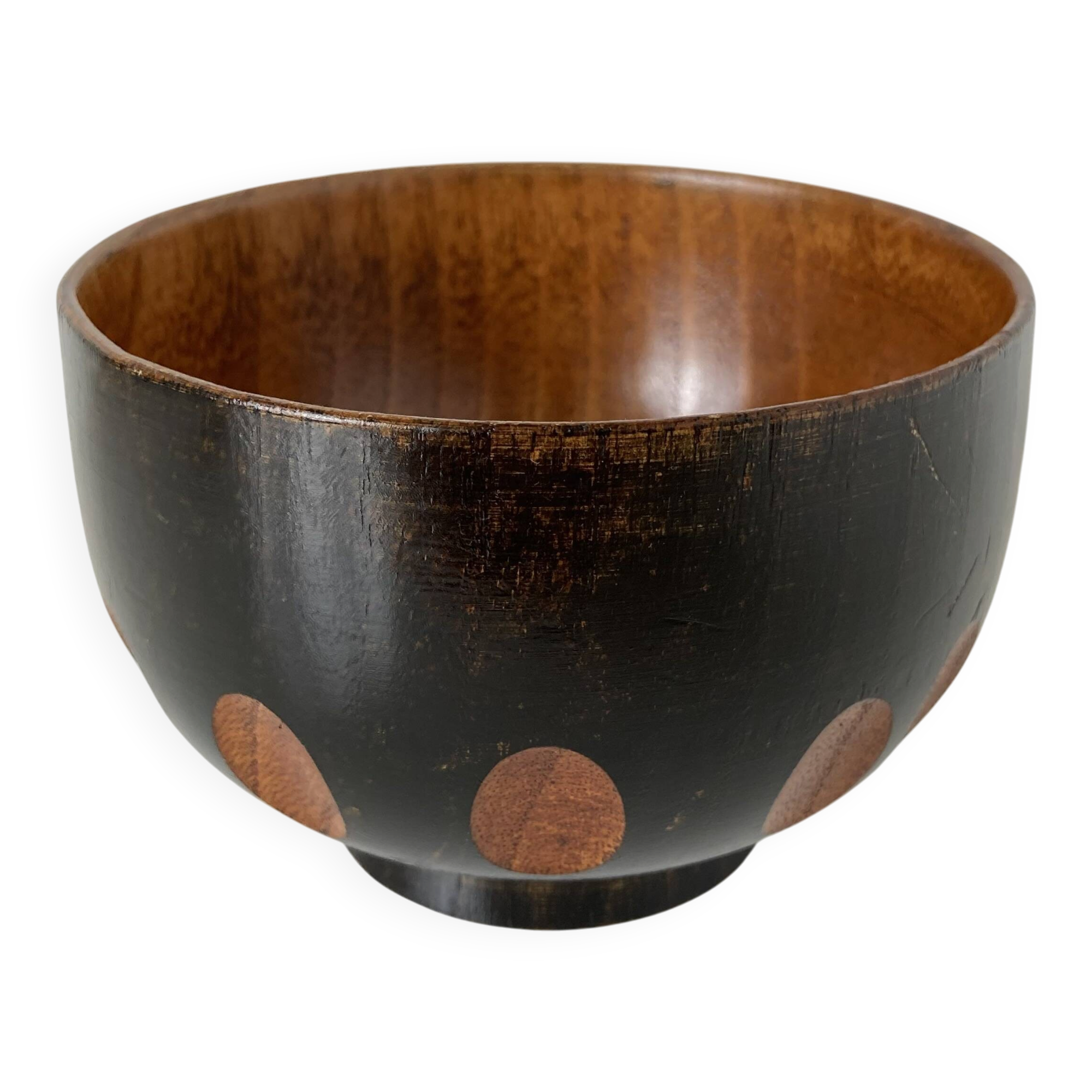 Japanese Showa bowl made of stained brown paulownia wood and carved.