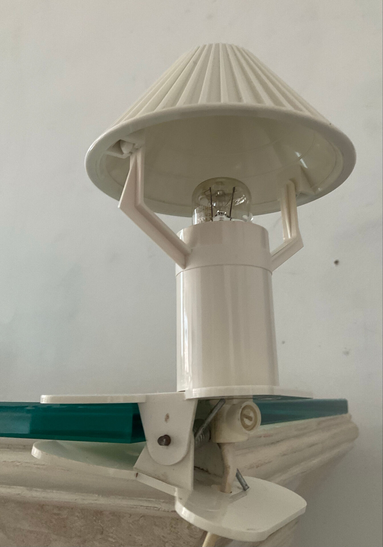 Lampe champignon à pince des années 60-70