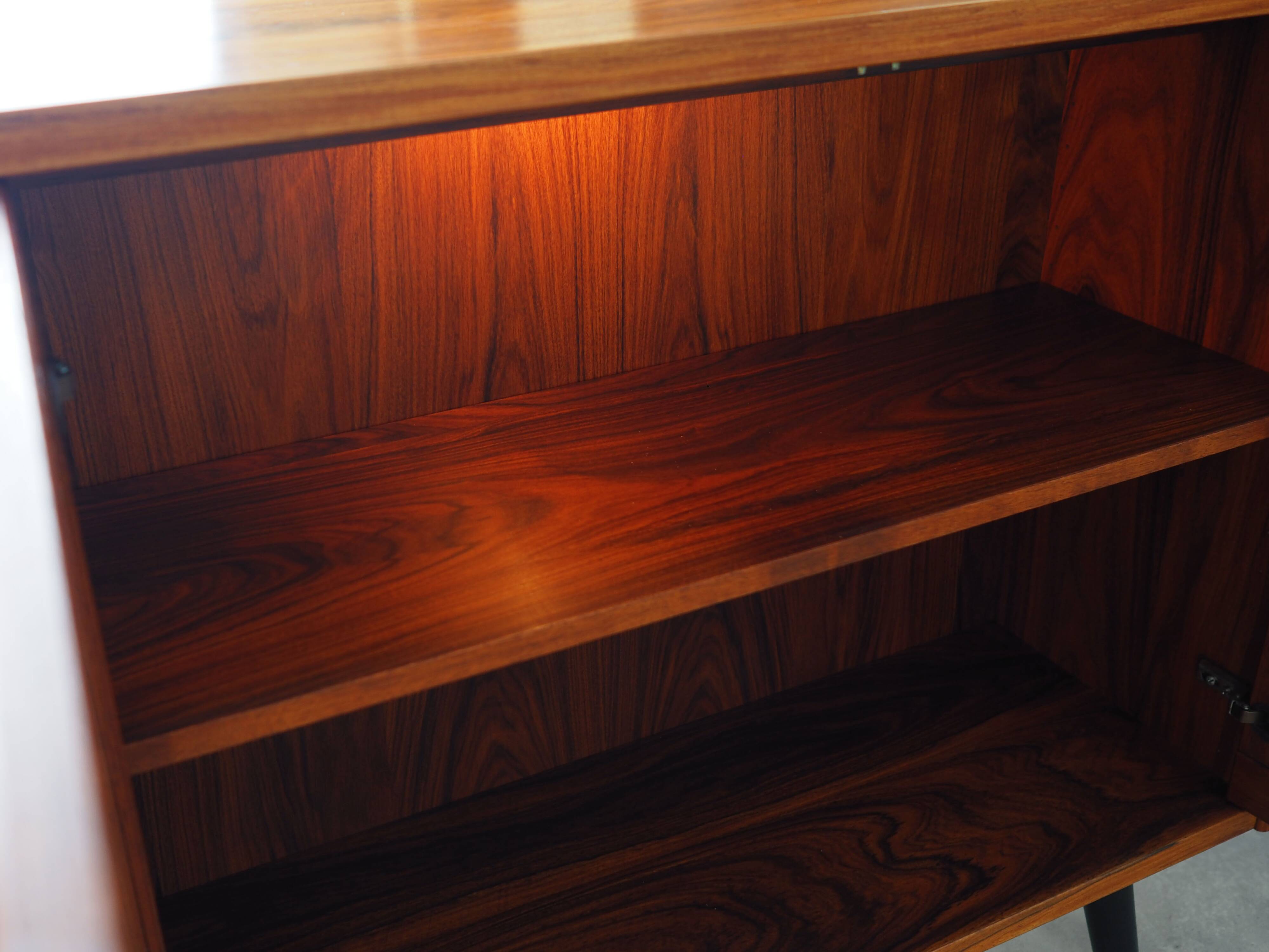 Rosewood showcase, Danish design, 1970s, production: Denmark