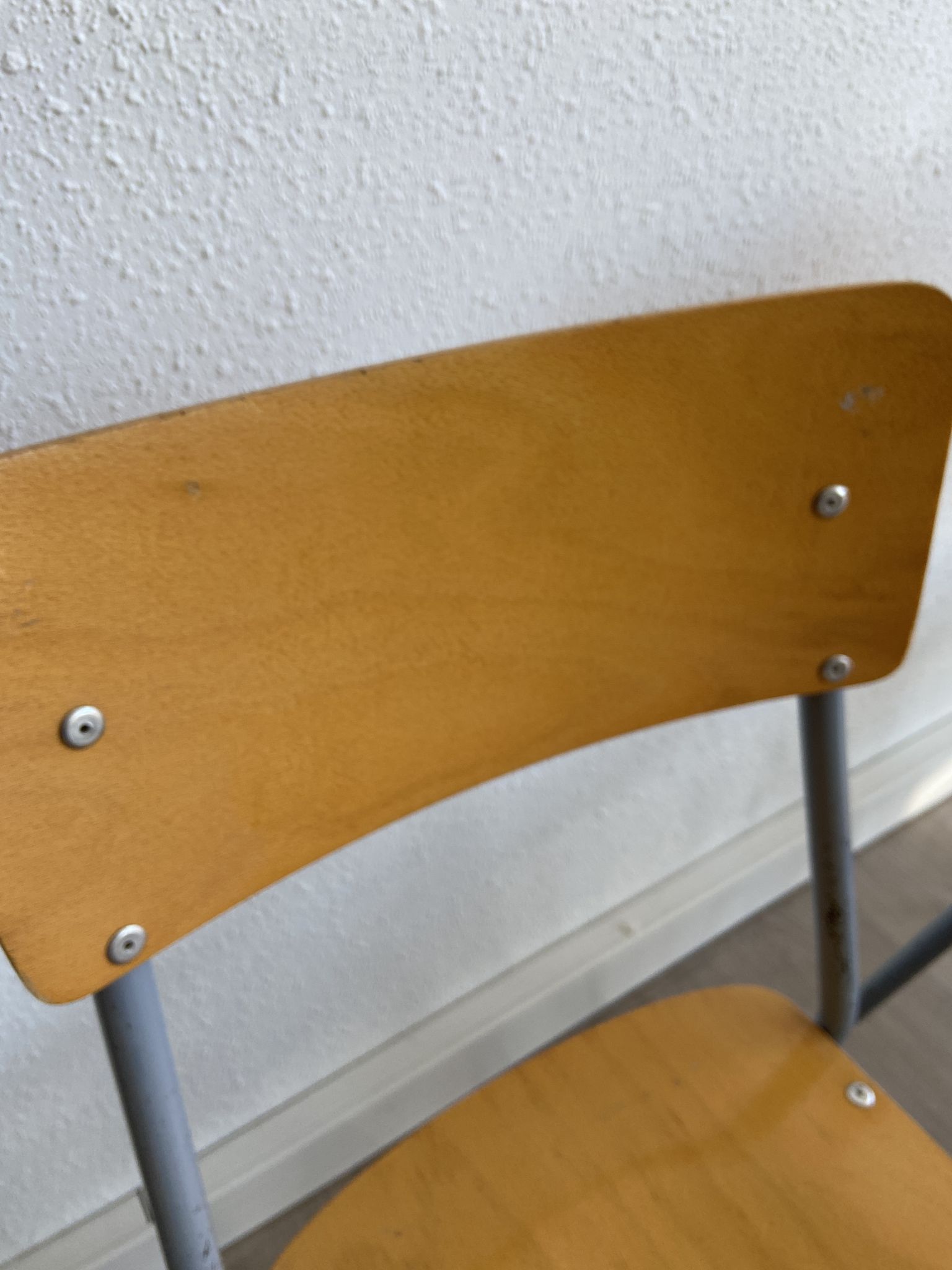 Set of 10 school chairs 70s
