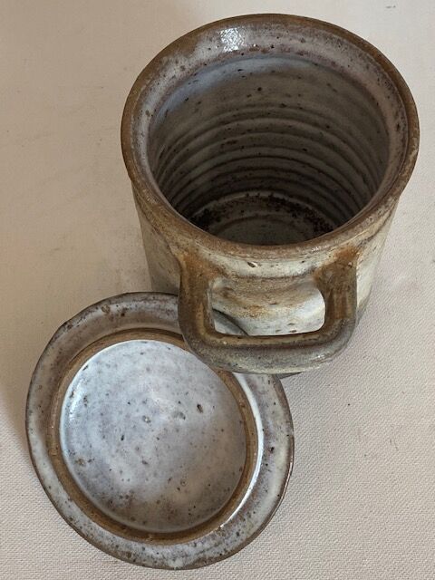 Pot in reeds