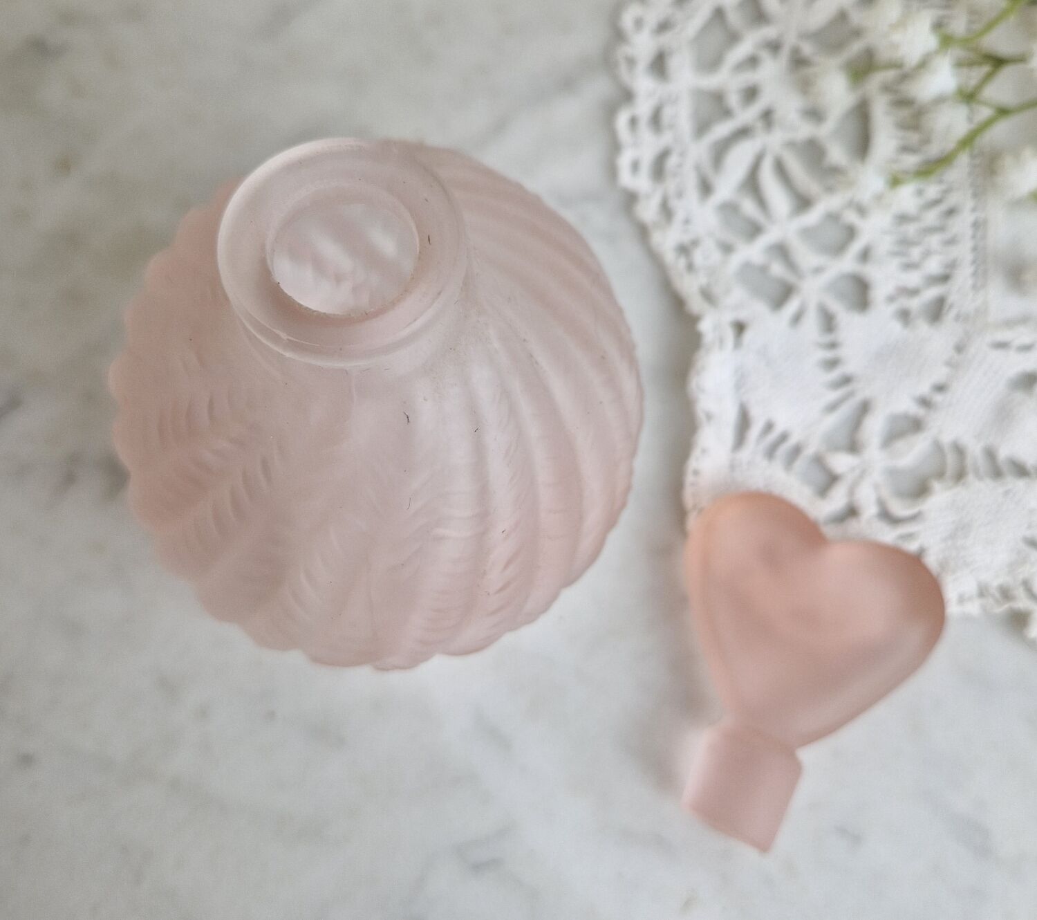 Vintage Pink Frosted Glass Bathroom Set Romantic Heart Decor