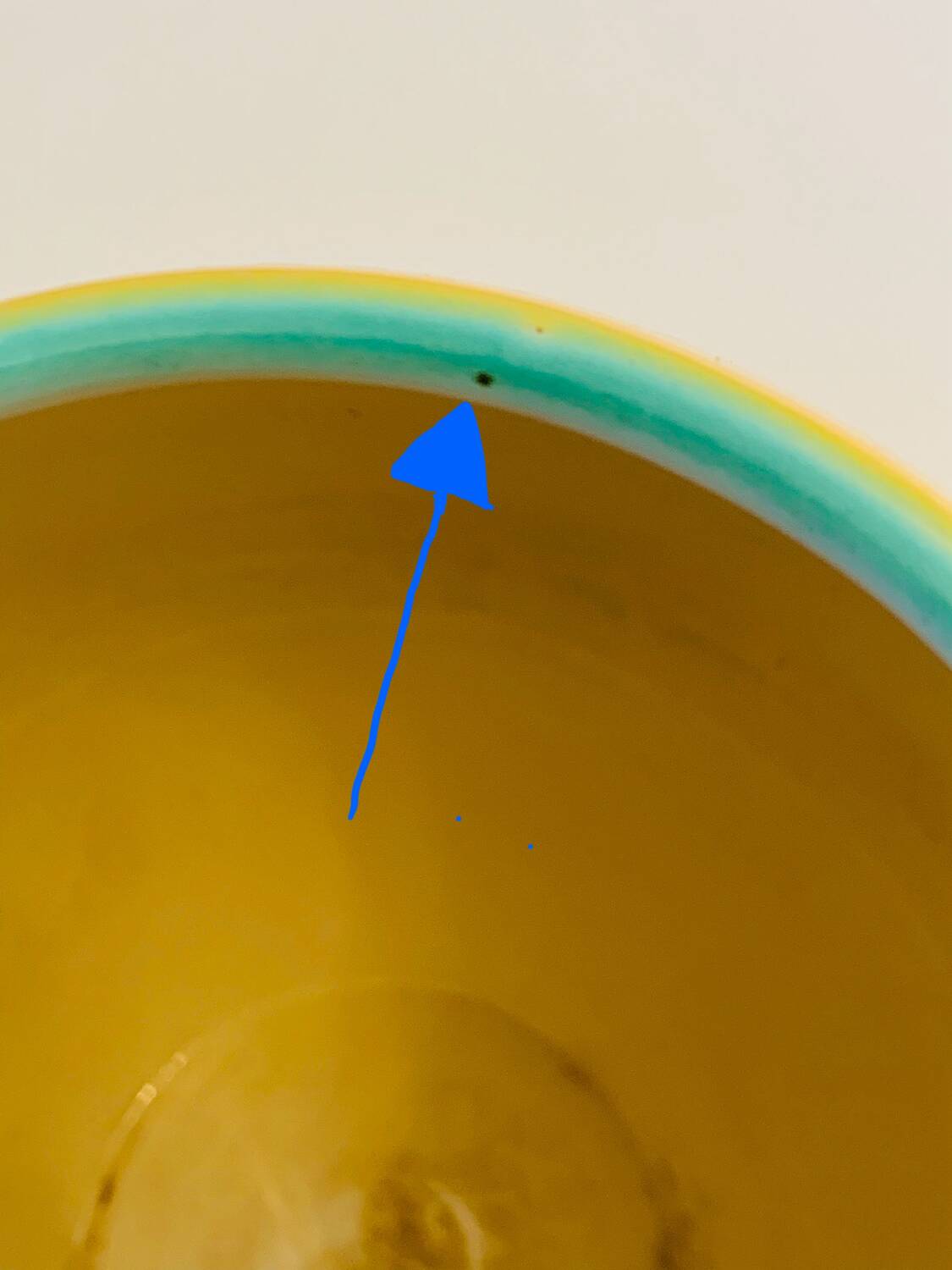 Lunéville earthenware "Egg" vase - "Cherry" Collection