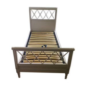 Lit vintage en bois rose