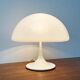 Lampe de table italienne de style mid-century moderne de l'ère spatiale par Luigi Massoni pour Guzzini, années 1960.