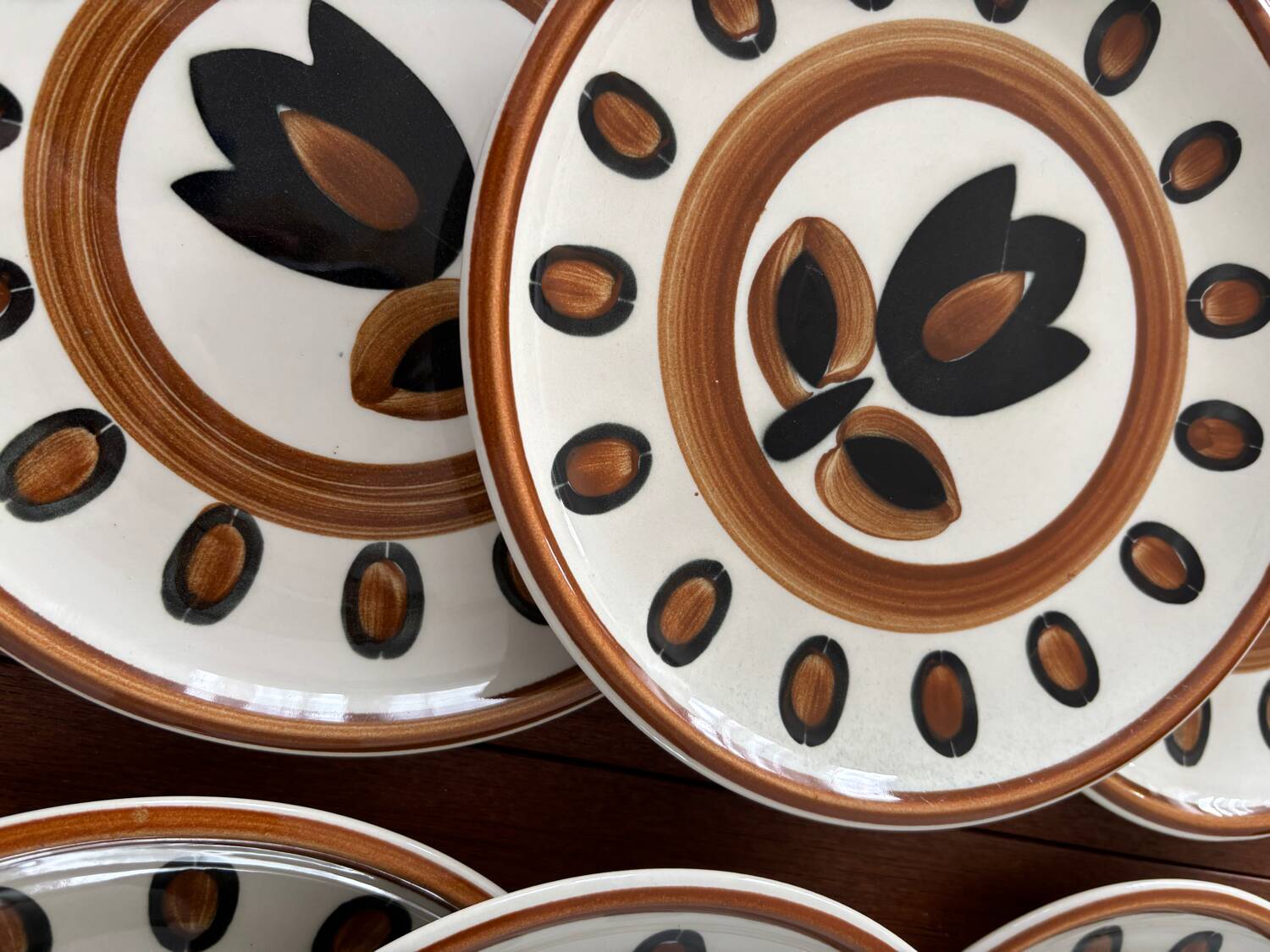 Set of 6 vintage Boch La Louviere dessert plates, 1970s, Kimono model -