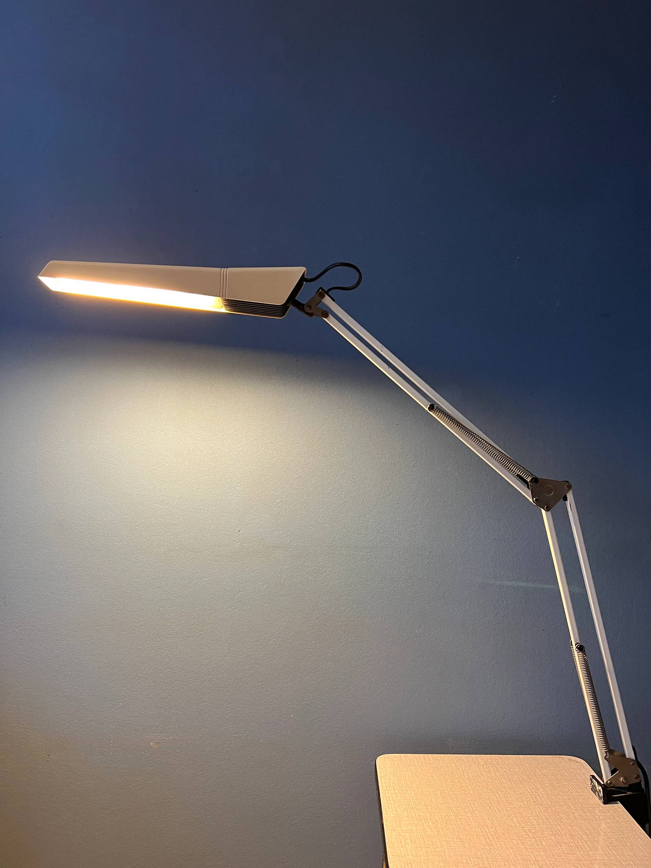Lampe de bureau vintage avec mécanisme de pince