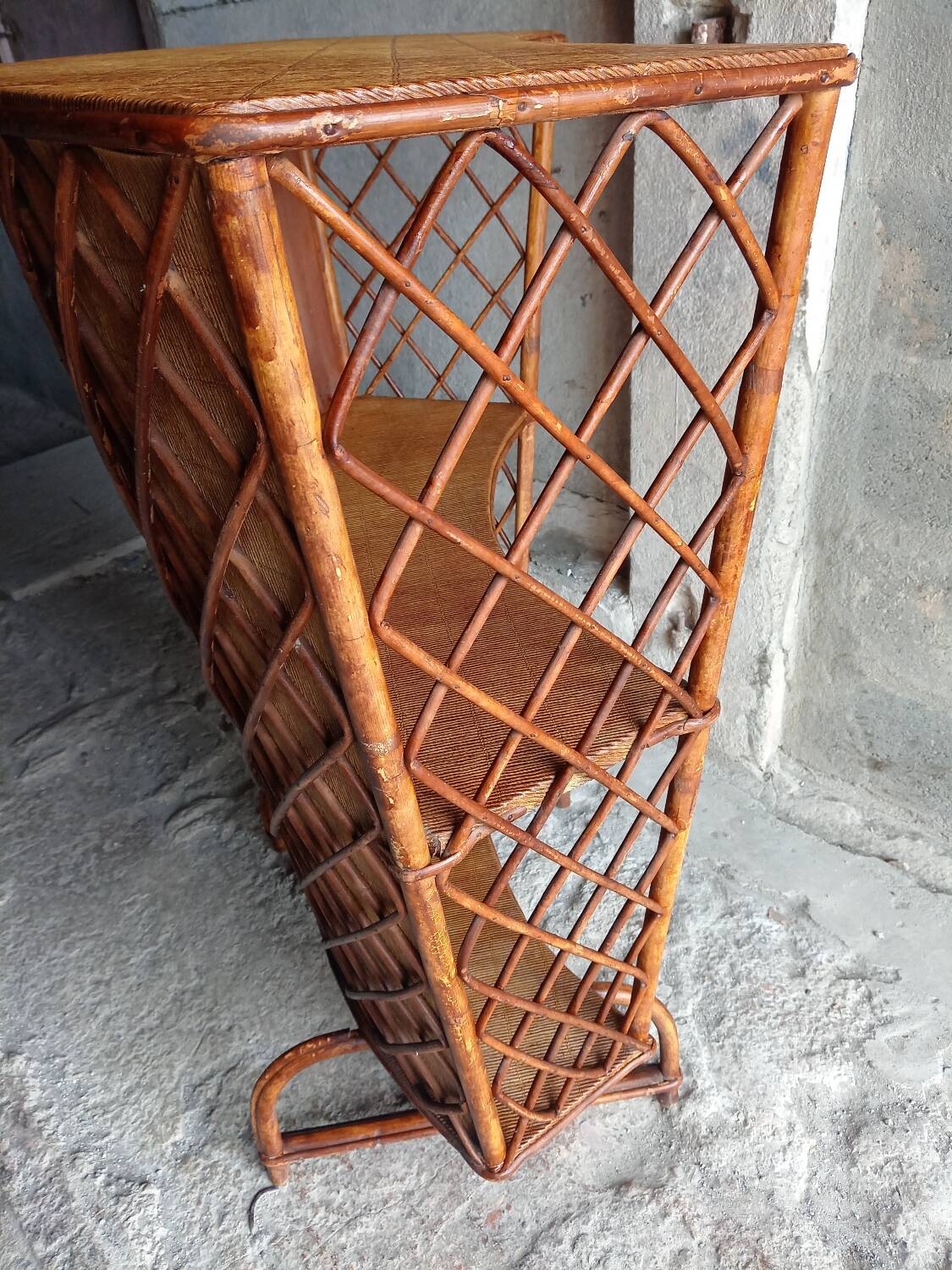 Vintage rattan bar