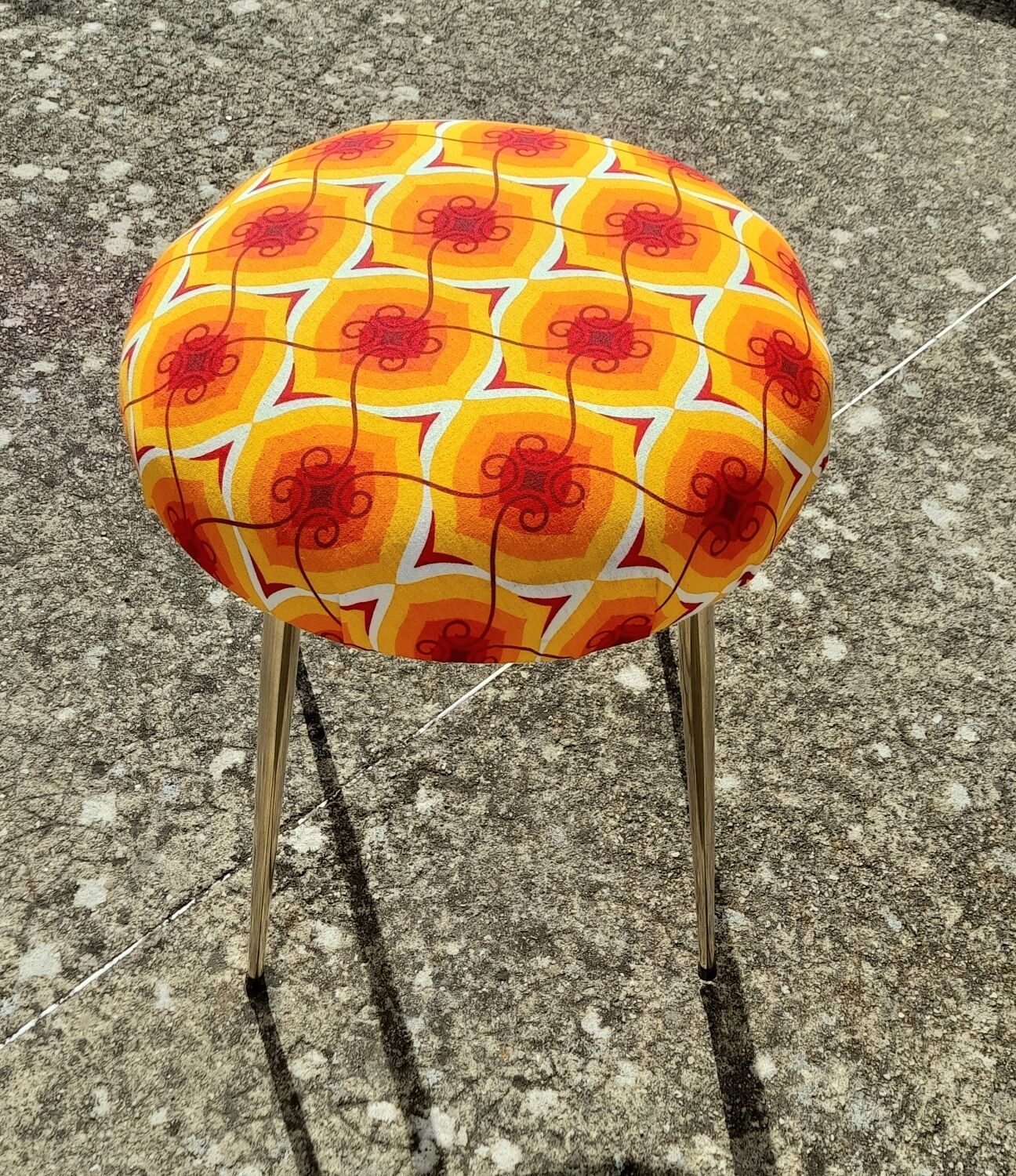 Pop stool 70s